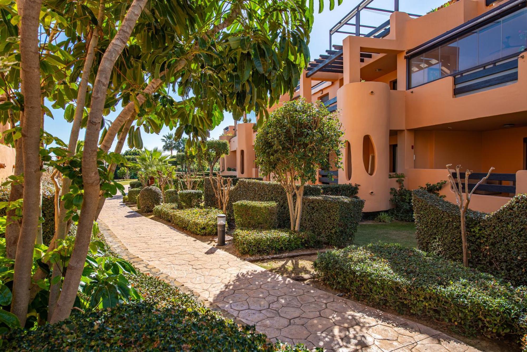 Casares Costa Gem: 2br With Pool * Bahia de Casares