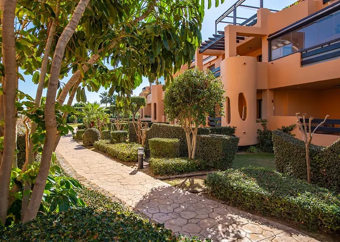 Casares Costa Gem: 2Br With Pool