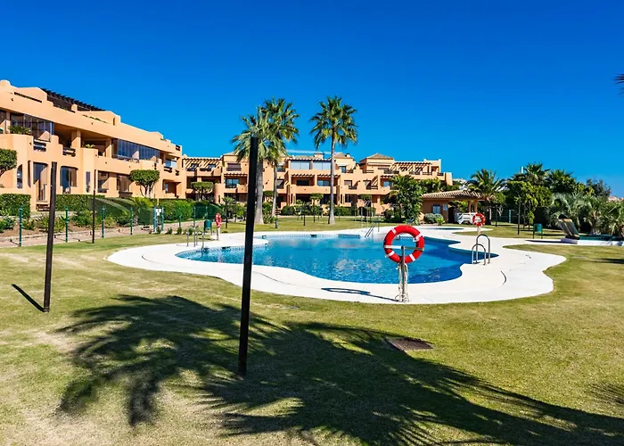 Casares Costa Gem: 2Br With Pool