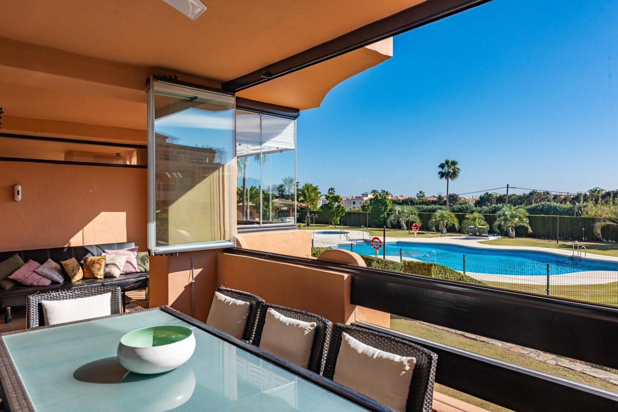 Appartement Casares Costa Gem: 2br With Pool