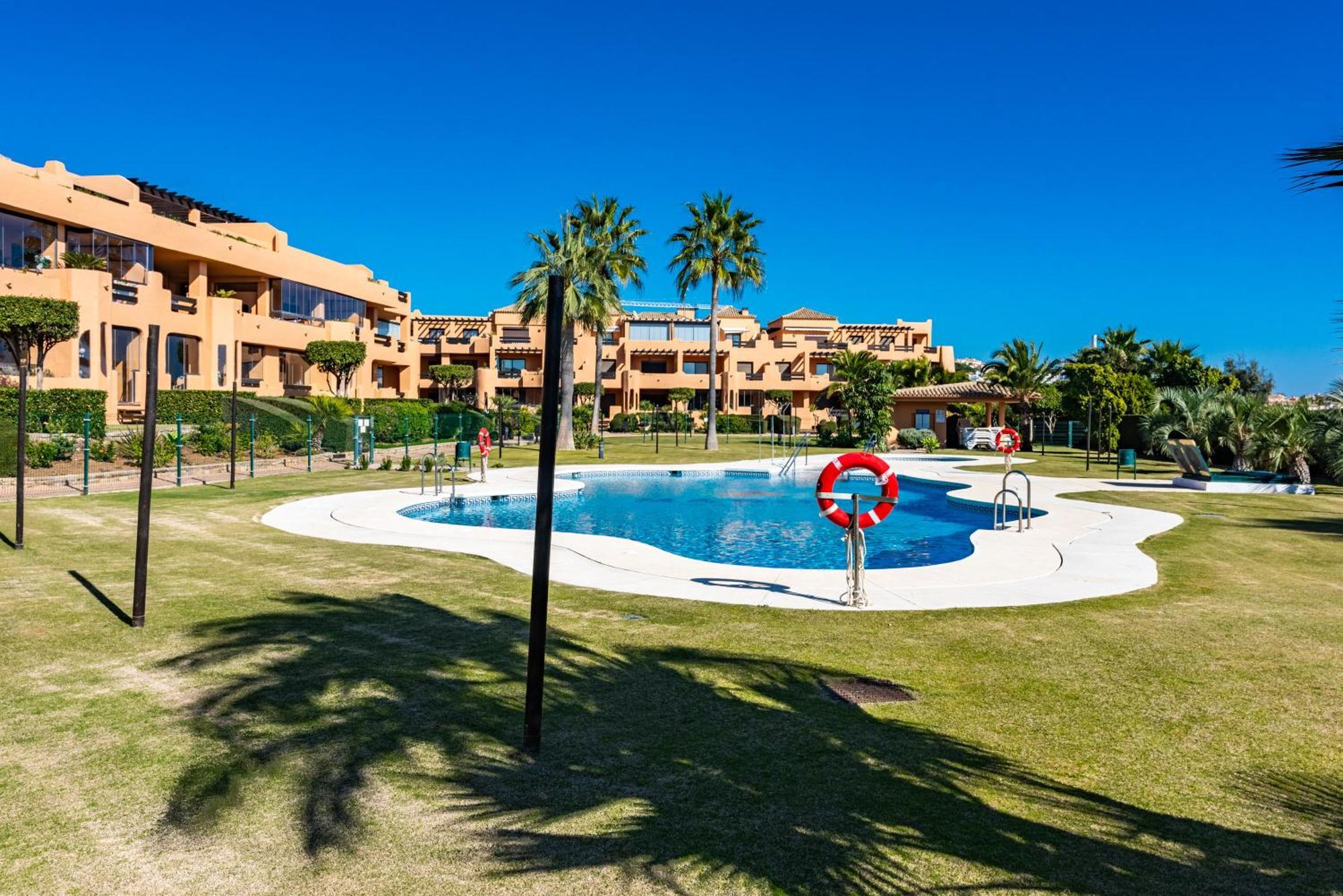 Casares Costa Gem: 2br With Pool Bahia de Casares